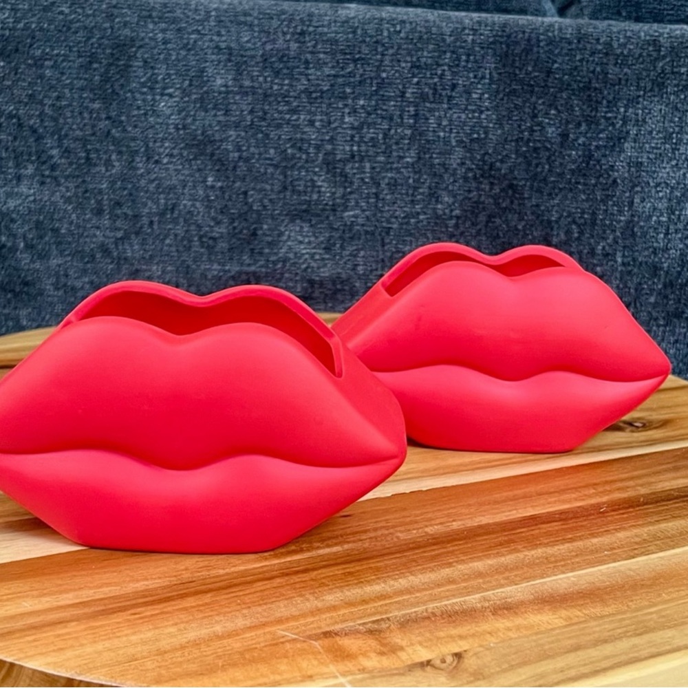 Target Bullseye Playground Red Lips Novelty Jar, Vessel Valentine 2024- Set of 2